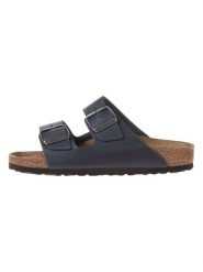 Birkenstock Skórzane klapki "Arizona" w kolorze granatowym rozmiar: 40. Niebieskie klapki damskie Birkenstock, bez wzorów, z otwartym noskiem, bez obcasa, bez zapięcia. Za 346.63 zł.