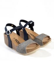 BACKSUN Sandały "Hongkong" w kolorze granatowo-szarym na koturnie rozmiar: 41. Niebieskie sandały damskie Backsun, bez wzorów, z materiału, z otwartym noskiem, bez obcasa, na koturnie, bez zapięcia. Za 173.99 zł.