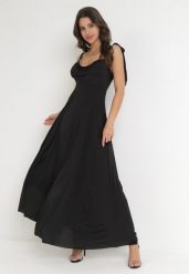 Czarna Rozkloszowana Sukienka Maxi z Wiązanymi Ramiączkami Lisija. Czarne sukienki damskie Born2be, bez wzorów, eleganckie, bez ramiączek. Za 189.99 zł.