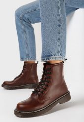 Brązowe Botki Workery z Sznurowaniem Eroania. Brązowe botki damskie Born2be, bez obcasa, na płaskiej podeszwie, bez zapięcia. Za 139.99 zł.
