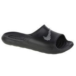 Klapki basenowe damskie Nike Victori One Slide. Czarne klapki damskie Nike, bez wzorów, z materiału, bez obcasa, bez zapięcia. Za 259.00 zł.