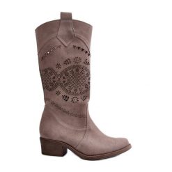 Zazoo 4043 Zamszowe Kozaki Na Niskim Obcasie Ażurowe Cappucino beżowy. Brązowe kozaki damskie na wiosnę, ze skóry, bez obcasa, bez zapięcia. Za 612.36 zł.
