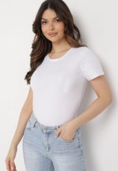 Biały Bawełniany T-shirt o Klasycznym Kroju Zilira. Białe t-shirty damskie Born2be, bez wzorów, z bawełny, bez kołnierzyka. Za 19.99 zł.