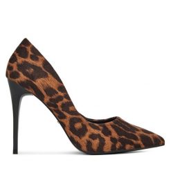 Szpilki DeeZee. Brązowe szpilki damskie DeeZee, bez wzorów, bez obcasa, na szpilce, bez zapięcia. Za 139.99 zł.