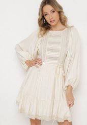 Jasnobeżowa Sukienka Boho z Ażurową Górą i Bufiastymi Rękawkami Delankia. Brązowe sukienki damskie Born2be, z aplikacjami, boho, bez ramiączek. W wyprzedaży za 152.99 zł.