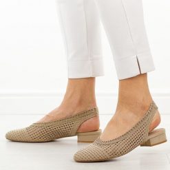 Beżowe przewiewne baleriny damskie T.Sokolski 147. Brązowe balerinki damskie Sokolski, w ażurowe wzory, z jeansu. Za 179.00 zł.