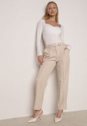 Beżowe Eleganckie Spodnie Cygaretki z Wysokim Stanem i Paskiem z Klamerką Diminas. Brązowe spodnie materiałowe damskie Born2be, bez wzorów, z jeansu. Za 119.99 zł.
