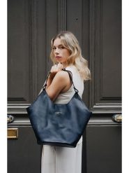 Maison héritage PARIS Skórzany shopper bag "Cedro" w kolorze czarnym - 52 x 36 x 21 cm rozmiar: onesize. Czarne shopper bag maison héritage PARIS, bez wzorów, z materiału, na ramię, bez dodatków. Za 391.84 zł.