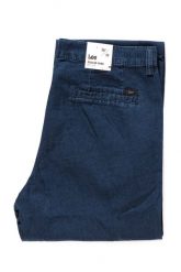 SPODNIE LEE DAMSKIE REGULAR CHINO L30OJVMB 112106551. Spodnie materiałowe damskie Lee, bez wzorów, z materiału. W wyprzedaży za 69.99 zł.