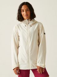 Regatta Kurtka przeciwdeszczowa "Okara" w kolorze kremowym rozmiar: 38. Brązowe kurtki sportowe damskie Regatta, bez wzorów, bez kaptura. Za 236.61 zł.