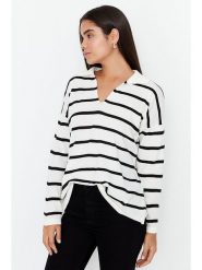 Trendyol Sweter w kolorze biało-czarnym rozmiar: L. Białe swetry klasyczne damskie Trendyol, l, bez kołnierzyka. Za 74.99 zł.