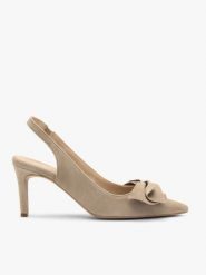 Beżowe czółenka slingback z kokardą. Brązowe czółenka damskie Ryłko, z aplikacjami, z materiału, bez obcasa, na obcasie. Za 379.99 zł.