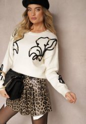 Jasnobeżowy Sweter Ozdobiony Cyrkoniami i Geometrycznym Motywem Vitilena. Brązowe swetry klasyczne damskie Renee, z jeansu, bez kołnierzyka. Za 119.99 zł.