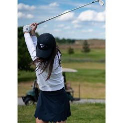 Czapka Golfowa Sawgrass – Lekka Konstrukcja Performance i Oddychający Komfort. Niebieskie czapki damskie FLAIRWAY GOLF, bez wzorów. Za 106.00 zł.