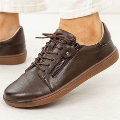Barefoot czekoladowe skórzane półbuty damskie Potocki 19503. Brązowe półbuty damskie POTOCKI, na jesień, bez wzorów, z dzianiny, bez obcasa, na płaskiej podeszwie, bez zapięcia. Za 249.00 zł.