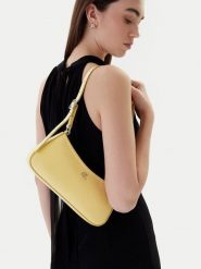 Calvin Klein Torebka Ck Small Shoulder Bag LV04F3170G Żółty. Żółte torebki klasyczne damskie Calvin Klein, ze skóry, bez dodatków. Za 299.99 zł.