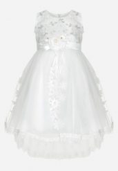 Biała Elegancka Sukienka z Wiązanym Paskiem i Motywem Róż z Tiulowym Dołem Adenie. Białe sukienki dziewczęce Born2be, z aplikacjami, z koronki, bez ramiączek, rozkloszowane. Za 34.99 zł.