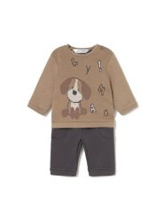 Mayoral Komplet sweter i spodnie materiałowe 2583 Brązowy Regular Fit. Brązowe spodnie niemowlęce Mayoral, z bawełny, bez kołnierzyka. Za 159.99 zł.