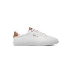 Sneakersy damskie Pepe Jeans Kenton Max. Białe obuwie sportowe casual damskie Pepe Jeans, z jeansu, bez zapięcia. W wyprzedaży za 251.55 zł.
