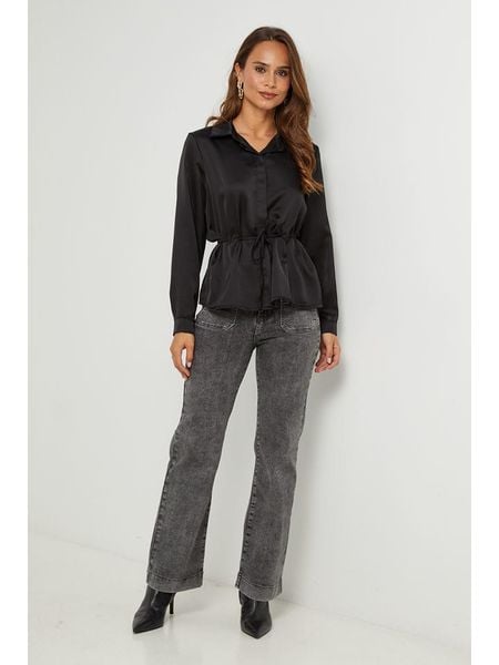 L'armoire de Suzette Koszula w kolorze czarnym rozmiar: 34/36. Czarne koszule damskie L'armoire de Suzette, l, bez wzorów, z tkaniny, klasyczne, bez kołnierzyka, bez ramiączek. Za 82.99 zł.