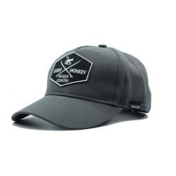 Czapka Trucker - 5 paneli - Poliester z recyklingu (Szary). Szare czapki z daszkiem damskie SURF MONKEY, bez wzorów, z poliesteru. Za 159.95 zł.