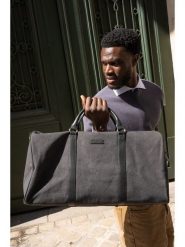 Victor & Hugo Paris Torba podróżna w kolorze czarnym - 53 x 27 x 27 cm rozmiar: onesize. Czarne torby podróżne Victor & Hugo Paris, bez wzorów, z materiału. Za 369.99 zł.