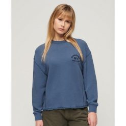 Bluza Essential. Niebieskie koszulki sportowe damskie Superdry, bez wzorów, bez ramiączek. W wyprzedaży za 242.10 zł.