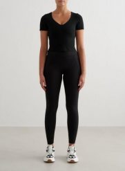 Damskie legginsy z wysokim stanem, squat proof, z kieszeniami Sense czarne. Czarne legginsy damskie Aim'n, m, bez wzorów, z elastanu. Za 339.00 zł.