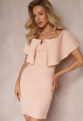 Różowa Dopasowana Sukienka z Szeroką Falbaną Miskli. Czerwone sukienki damskie Renee, bez wzorów, eleganckie, bez ramiączek. W wyprzedaży za 91.99 zł.