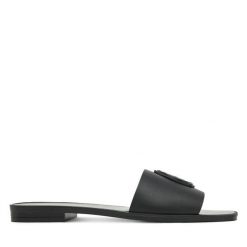 Klapki Just Cavalli. Czarne klapki damskie Just Cavalli, bez wzorów, bez obcasa, bez zapięcia. Za 459.99 zł.