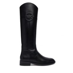 Kozaki MICHAEL Michael Kors. Czarne kozaki damskie MICHAEL Michael Kors, bez obcasa, na płaskiej podeszwie, bez zapięcia. Za 1,239.00 zł.