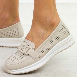 Beżowe skórzane półbuty damskie Filippo Dp4400/25. Brązowe półbuty damskie Filippo, na jesień, w ażurowe wzory, z jeansu, z okrągłym noskiem, bez obcasa, na płaskiej podeszwie, bez zapięcia. Za 199.00 zł.