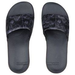 Klapki damskie Olaian 550 Exotic. Czarne klapki damskie Decathlon, bez wzorów, z materiału, bez obcasa, na płaskiej podeszwie, bez zapięcia. Za 54.99 zł.