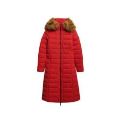 Damska długa kurtka Superdry New Arctic. Czerwone kurtki damskie Superdry, na zimę, bez wzorów, z puchu, bez kaptura. W wyprzedaży za 734.50 zł.