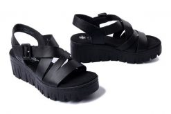 RIEKER 68063-00 black, sandały damskie. Czarne sandały damskie Rieker, bez wzorów, bez obcasa, na koturnie, bez zapięcia. Za 223.93 zł.