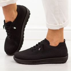 Czarne sportowe buty damskie News 231. Czarne obuwie sportowe casual damskie NEWS, na lato, z dresówki, bez zapięcia, trekkingowe. Za 129.00 zł.