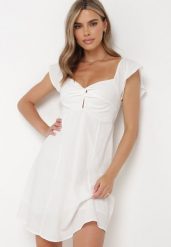 Biała Bawełniana Mini Sukienka z Wycięciem przy Dekolcie Miauri. Białe sukienki damskie Born2be, bez wzorów, z bawełny, bez ramiączek. Za 119.99 zł.