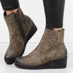 Khaki zimowe botki damskie na koturnie M.Daszyński Sa207-6. Brązowe botki damskie M.Daszyński, na zimę, z nubiku, bez obcasa, na koturnie, bez zapięcia. Za 179.00 zł.