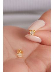 Lodie Silver Srebrne kolczyki-wkrętki z cyrkoniami rozmiar: onesize. Szare kolczyki damskie Lodie Silver, z cyrkonią, srebrne. Za 43.99 zł.