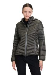 Betty Barclay Kurtka pikowana w kolorze khaki rozmiar: 40. Brązowe kurtki damskie Betty Barclay, bez wzorów, bez kaptura. Za 260.99 zł.