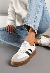 Biało-Czarne Sneakersy Tenisówki Ozdobione Paskami Sovresia. Białe obuwie sportowe damskie Renee, z aplikacjami, bez zapięcia. Za 89.99 zł.