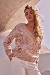 Sweter z Dekoltem w Serek - Pudrowy. Brązowe swetry klasyczne damskie MOE, l, z materiału, bez kołnierzyka. Za 209.90 zł.