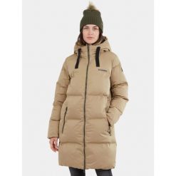 Płaszcz Zimowy Damski Fundango Vanessa. Brązowe płaszcze damskie FUNDANGO, na zimę, bez wzorów, z puchu, bez kaptura. W wyprzedaży za 499.00 zł.