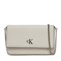 Torebka Calvin Klein Jeans. Brązowe torebki wieczorowe damskie Calvin Klein Jeans, bez wzorów, z jeansu, bez dodatków. Za 209.99 zł.