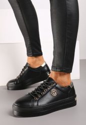 Czarne Sneakersy ze Skóry na Grubej Podeszwie Ozdobione Metaliczną Aplikacją Caelumia. Czarne obuwie sportowe damskie Born2be, ze skóry, bez zapięcia. Za 169.99 zł.