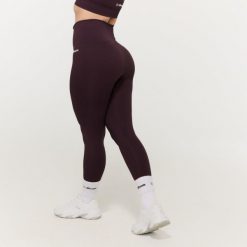 Legginsy damskie fitness bezszwowe z wysokim pasem Eclipse. Fioletowe legginsy damskie GYMBEAM, s, bez wzorów, z elastanu. Za 131.90 zł.