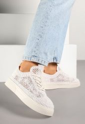 Beżowe Koronkowe Sneakersy na Niskiej Platformie Nanalisea. Brązowe obuwie sportowe damskie Born2be, z koronki, bez zapięcia. Za 84.99 zł.