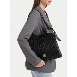 Torebka Nine West. Czarne torebki klasyczne damskie Nine West, bez dodatków. Za 229.99 zł.