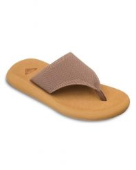 Sandały klapki japonki damskie SAMOLO. Brązowe klapki damskie Roxy, bez wzorów, z materiału, bez obcasa, bez zapięcia. Za 149.99 zł.