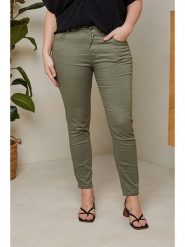Curvy Lady Dżinsy - Slim fit - w kolorze zielonym rozmiar: 44. Zielone jeansy damskie Curvy Lady, z standardowym stanem. Za 122.96 zł.